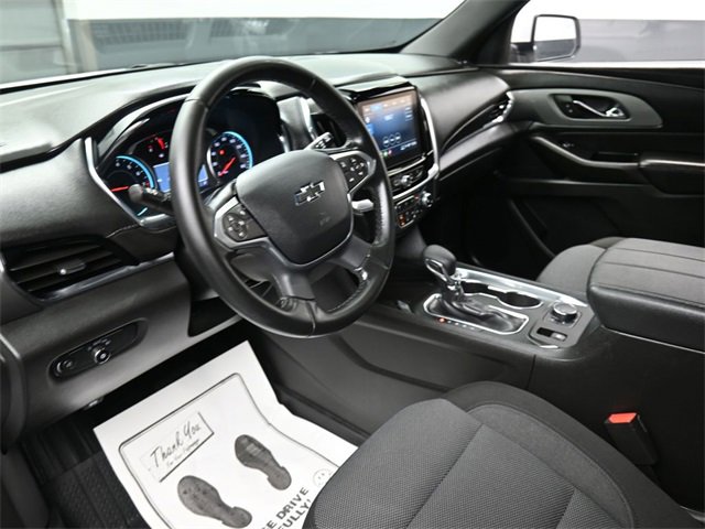 Used 2023 Chevrolet Traverse LT image 14