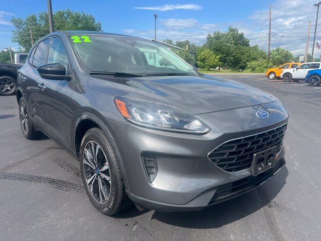 Used 2022 Ford Escape SE w/ SE Sport Appearance Package