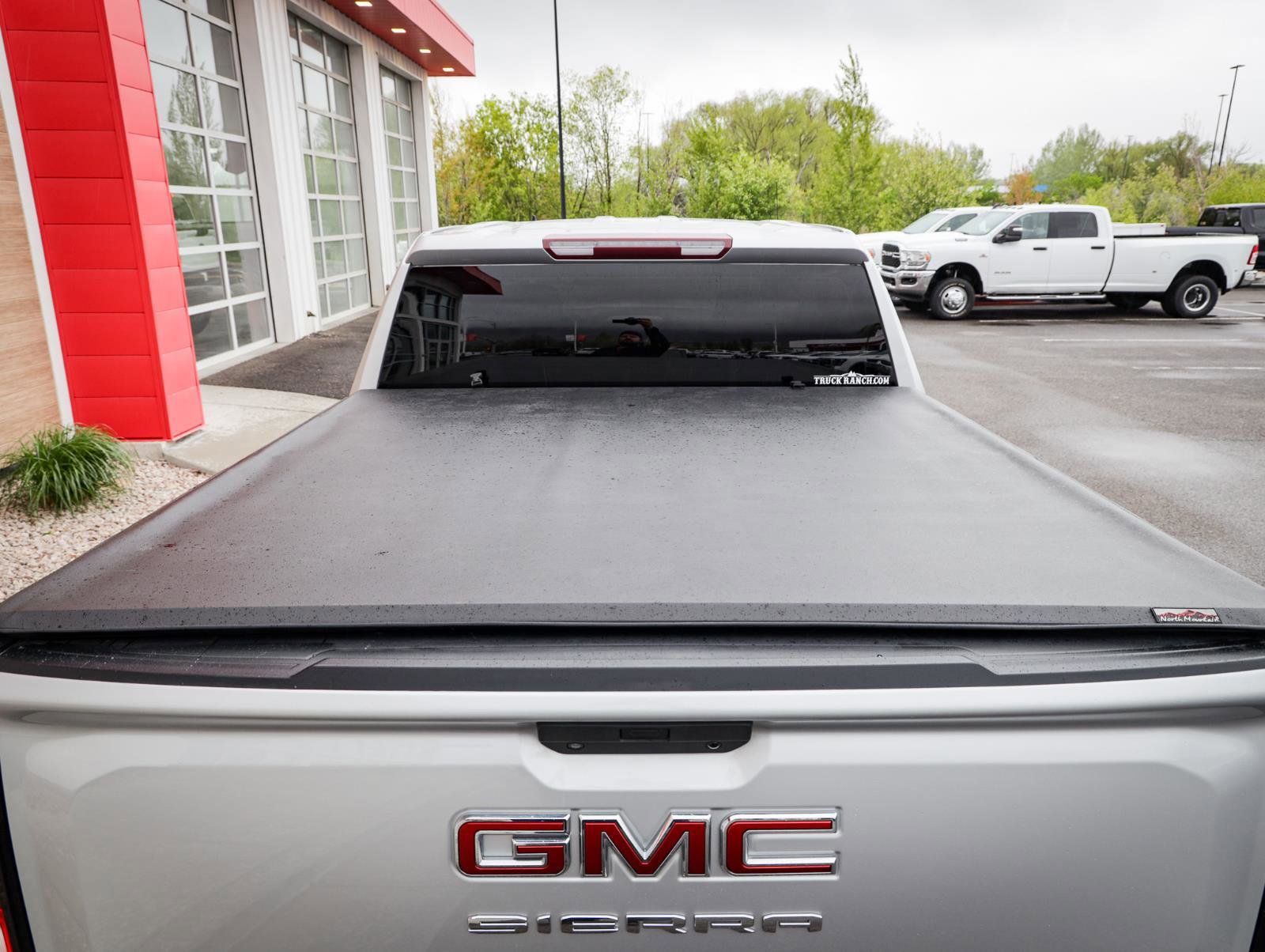 Used 2020 GMC Sierra 1500 Elevation AWD/4WD image 6