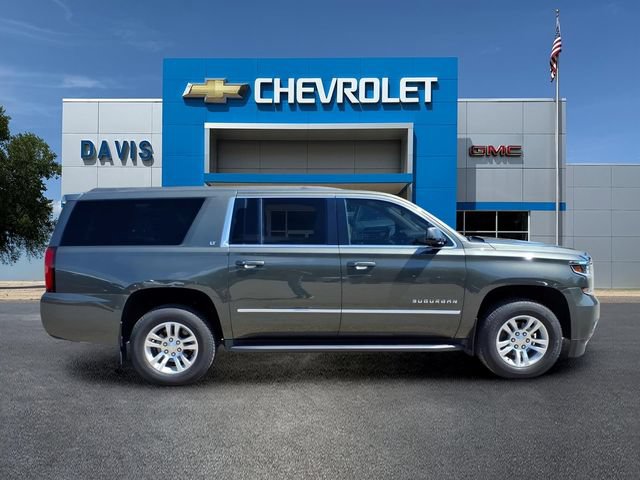 Used 2019 Chevrolet Suburban LT w/ Luxury Package AWD/4WD image 2