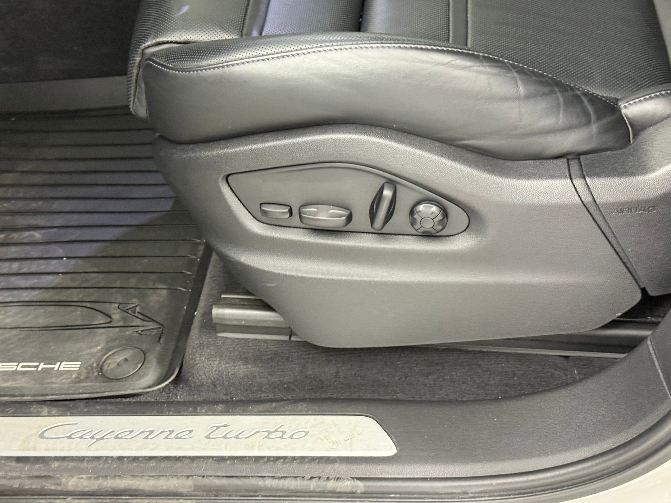 Certified 2023 Porsche Cayenne Turbo image 56