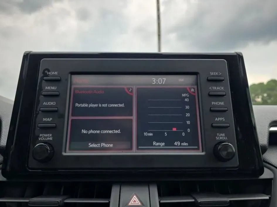 Used 2019 Toyota RAV4 XLE FWD image 27
