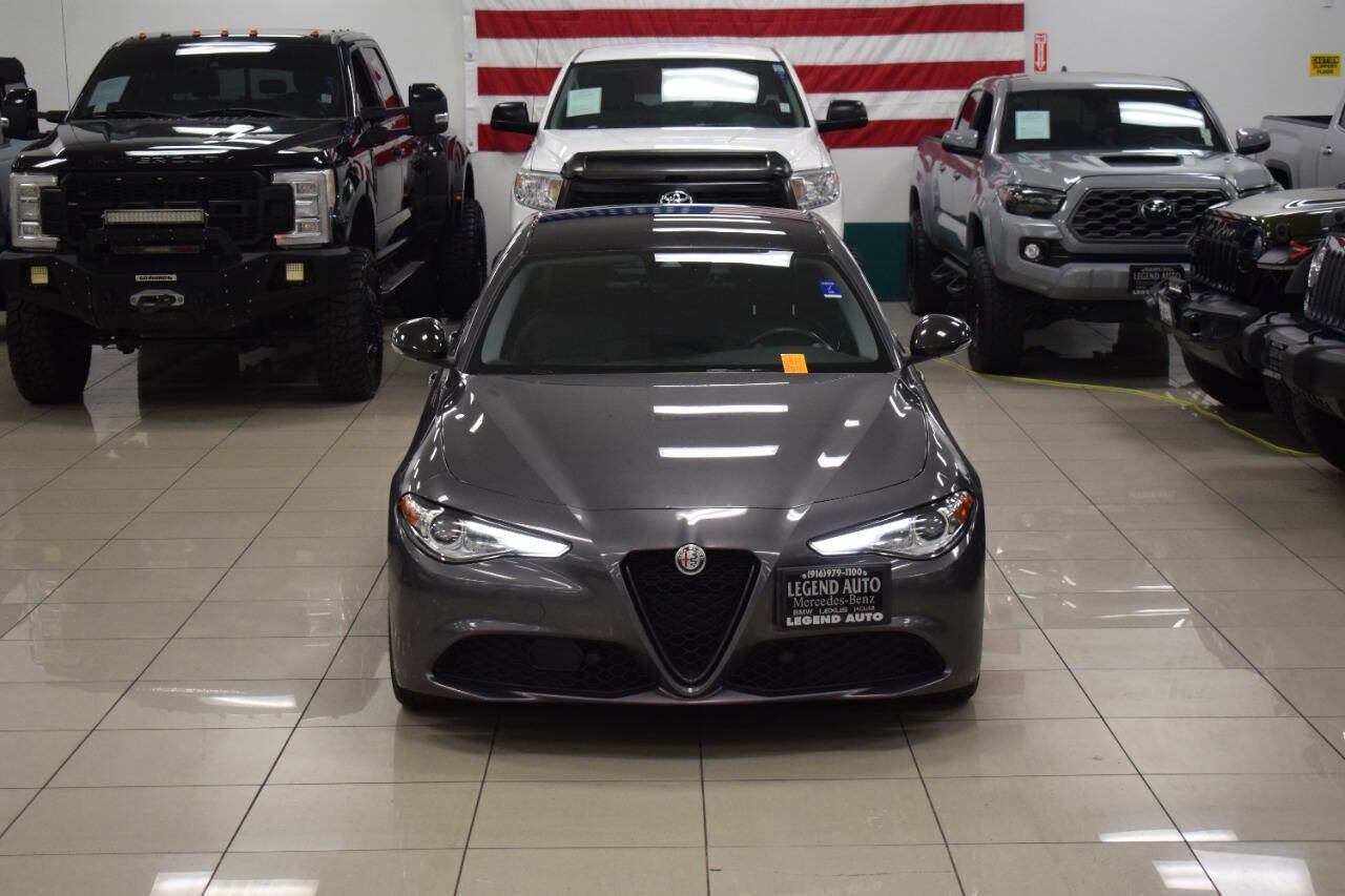 Used 2021 Alfa Romeo Giulia Sprint w/ Nero Edizione image 4