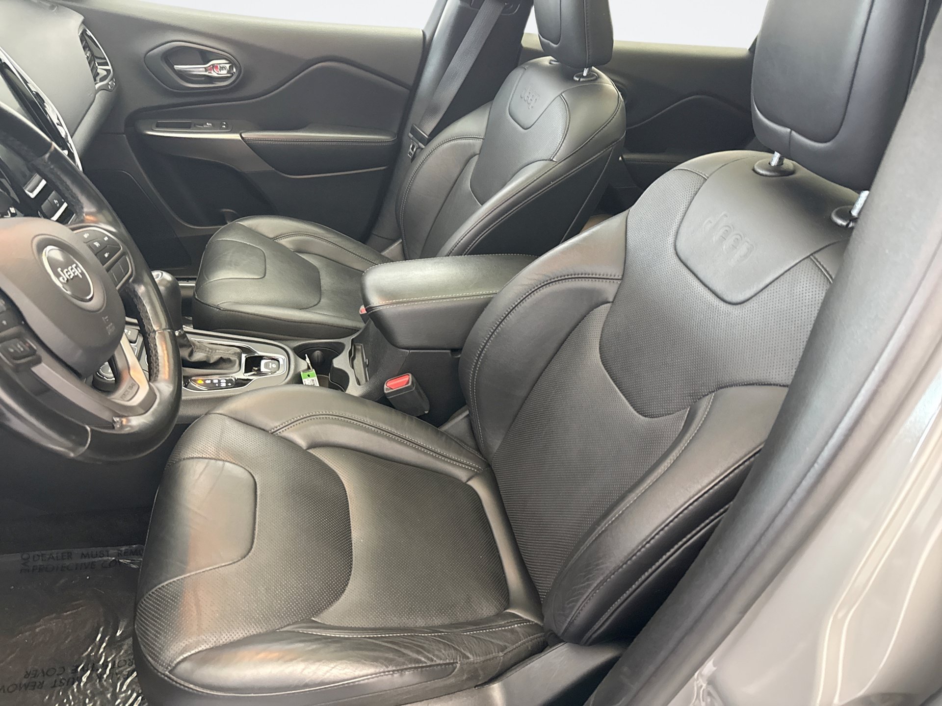 Used 2020 Jeep Cherokee Limited AWD/4WD image 11
