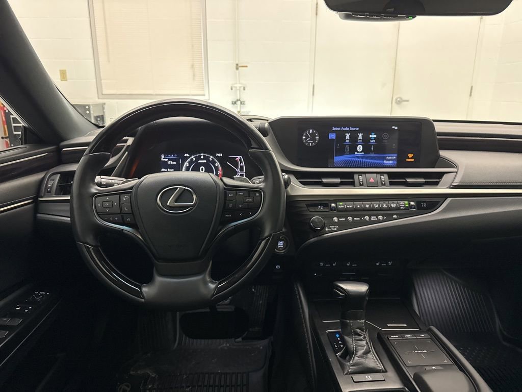 Used 2020 Lexus ES 350 w/ Premium Package image 15