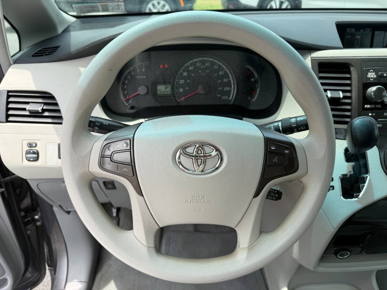 Used 2011 Toyota Sienna LE FWD image 16
