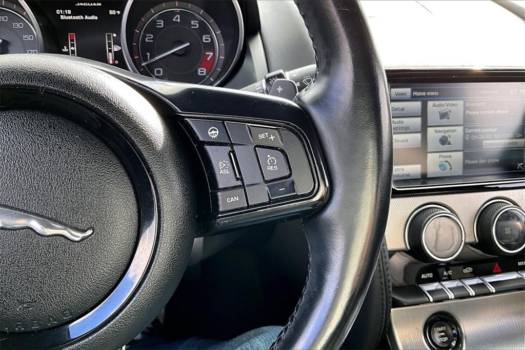 Used 2015 Jaguar F-TYPE Convertible image 19