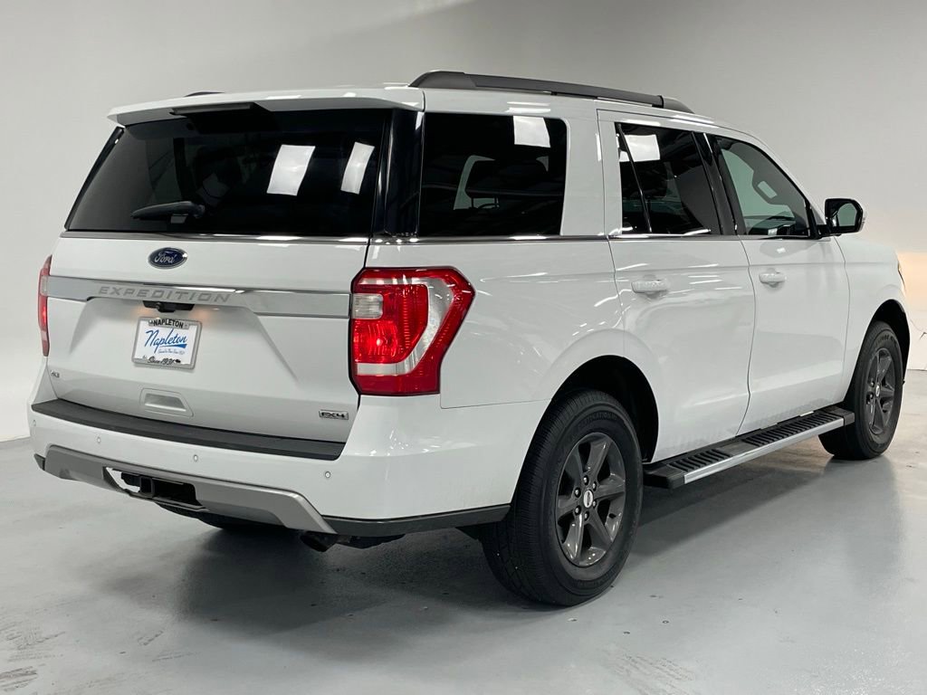 Used 2020 Ford Expedition XLT w/ Equipment Group 202A image 4