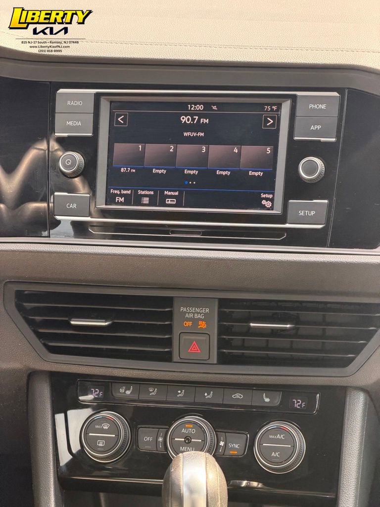 Used 2019 Volkswagen Jetta R-Line w/ R-Line Cold Weather Package image 14