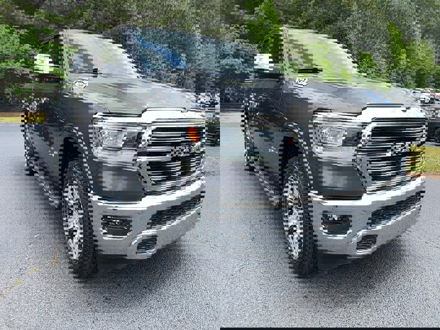 Used 2021 RAM 1500 Laramie AWD/4WD image 3