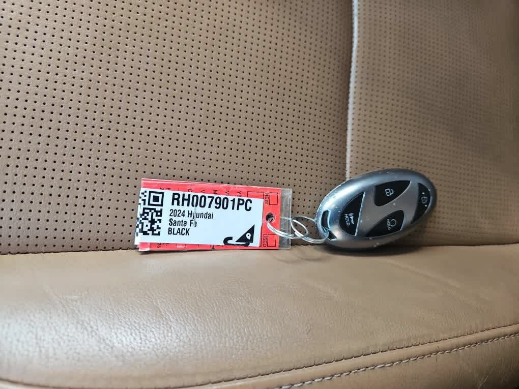 Used 2024 Hyundai Santa Fe Limited FWD image 21