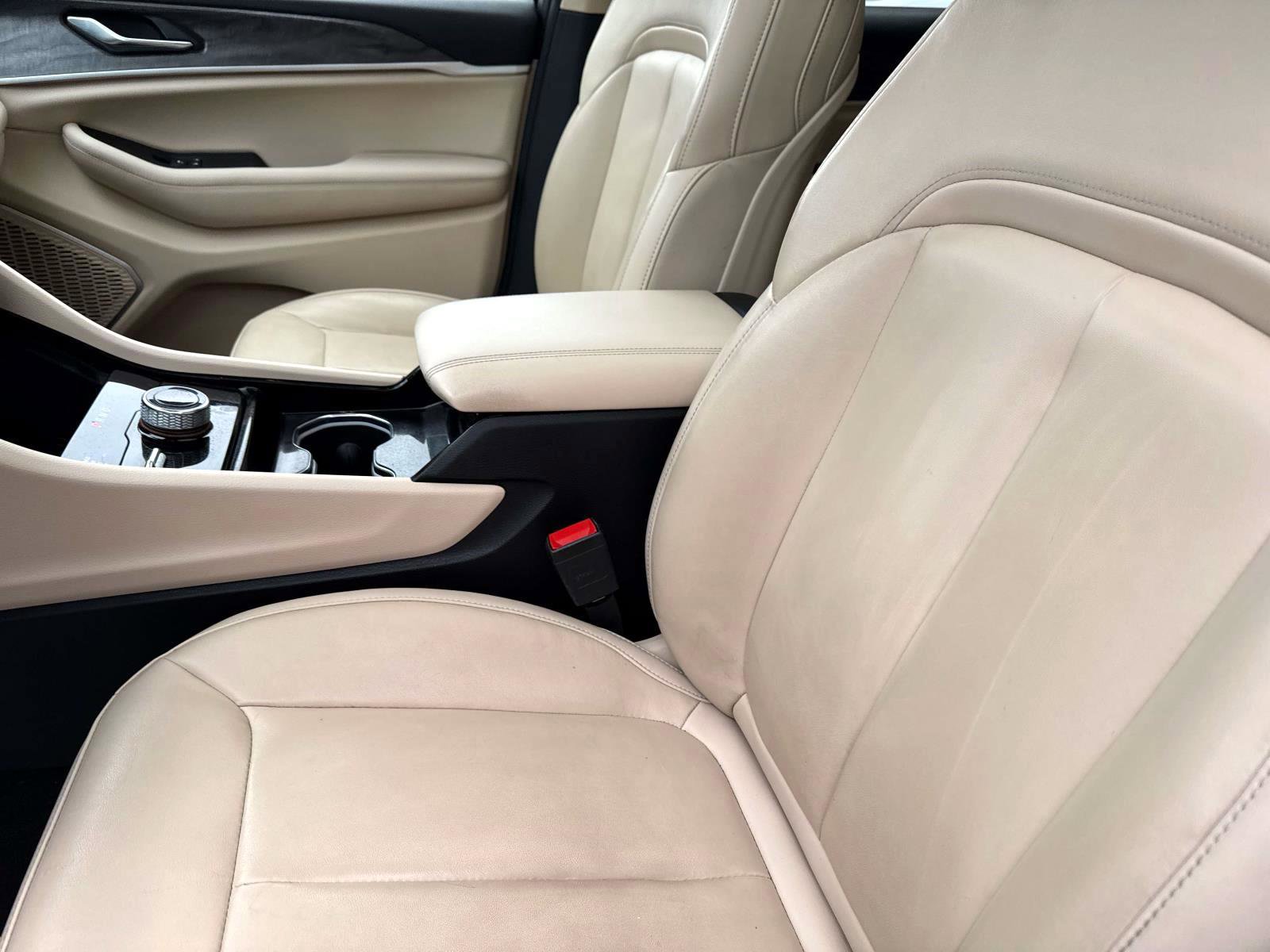 Used 2021 Jeep Grand Cherokee L Limited w/ MOPAR Finishing Package image 19