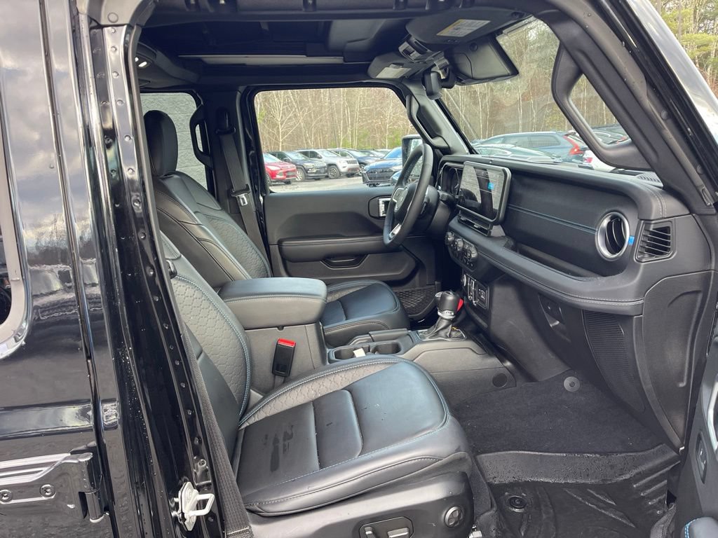 Used 2024 Jeep Wrangler High Altitude AWD/4WD image 13