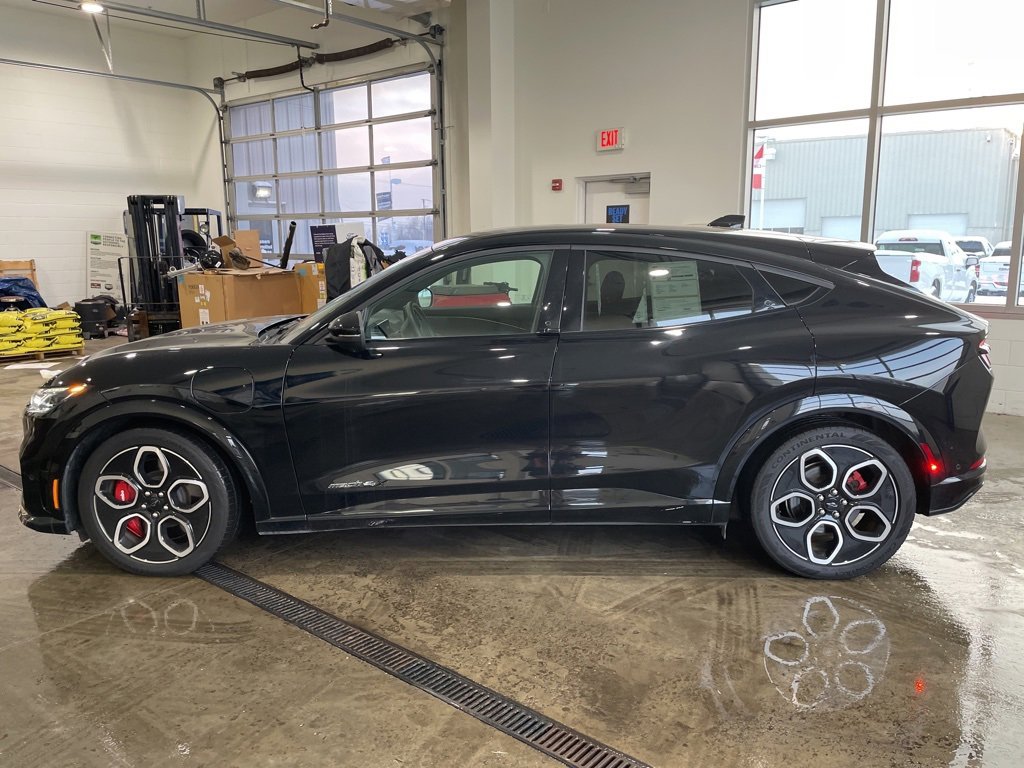 Certified 2024 Ford Mustang Mach-E GT image 9