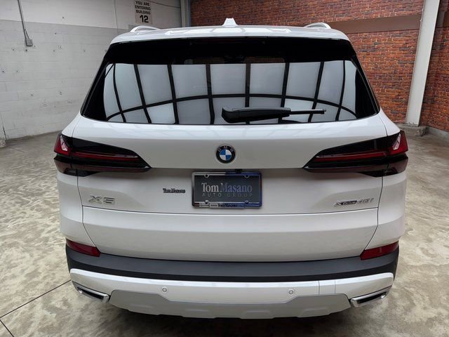 Used 2026 BMW X5 xDrive40i image 4