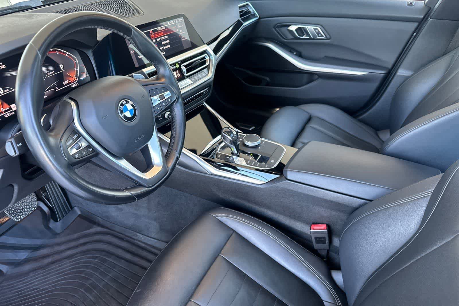 Used 2019 BMW 330i Sedan w/ Convenience Package RWD image 11