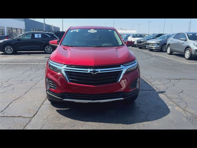 Certified 2024 Chevrolet Equinox LT w/ LPO, Floor Liner Package FWD image 3