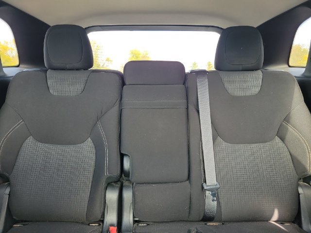 Used 2015 Jeep Cherokee Latitude AWD/4WD image 21