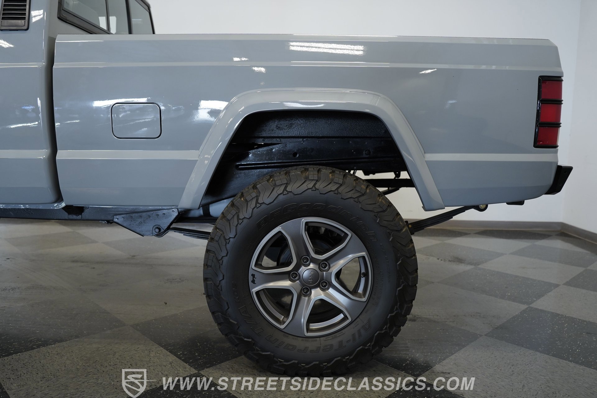 Used 1990 Jeep Comanche Pioneer image 24