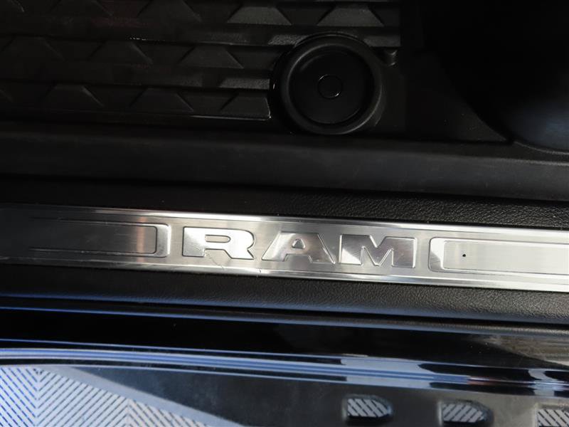 Used 2022 RAM 1500 TRX AWD/4WD image 18