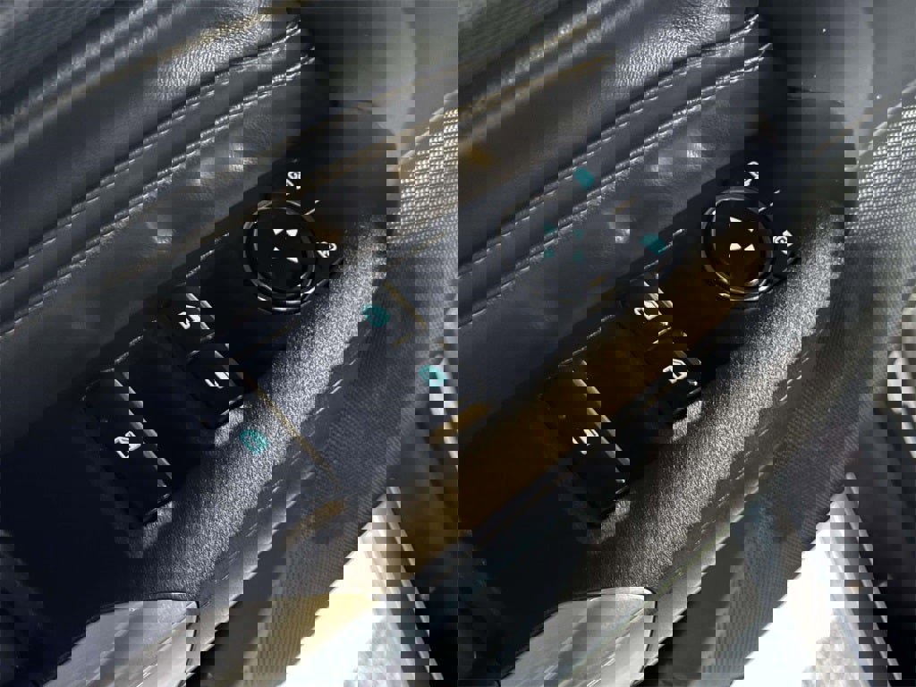 Used 2024 Ford Mustang GT Premium image 18