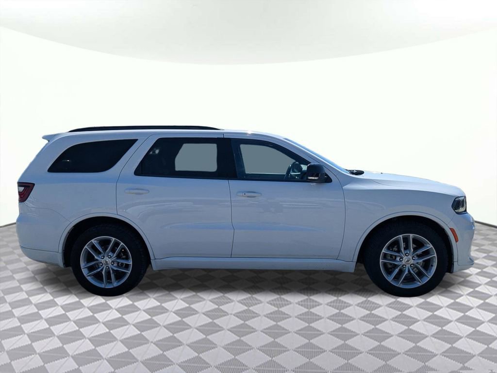 Used 2024 Dodge Durango GT image 2