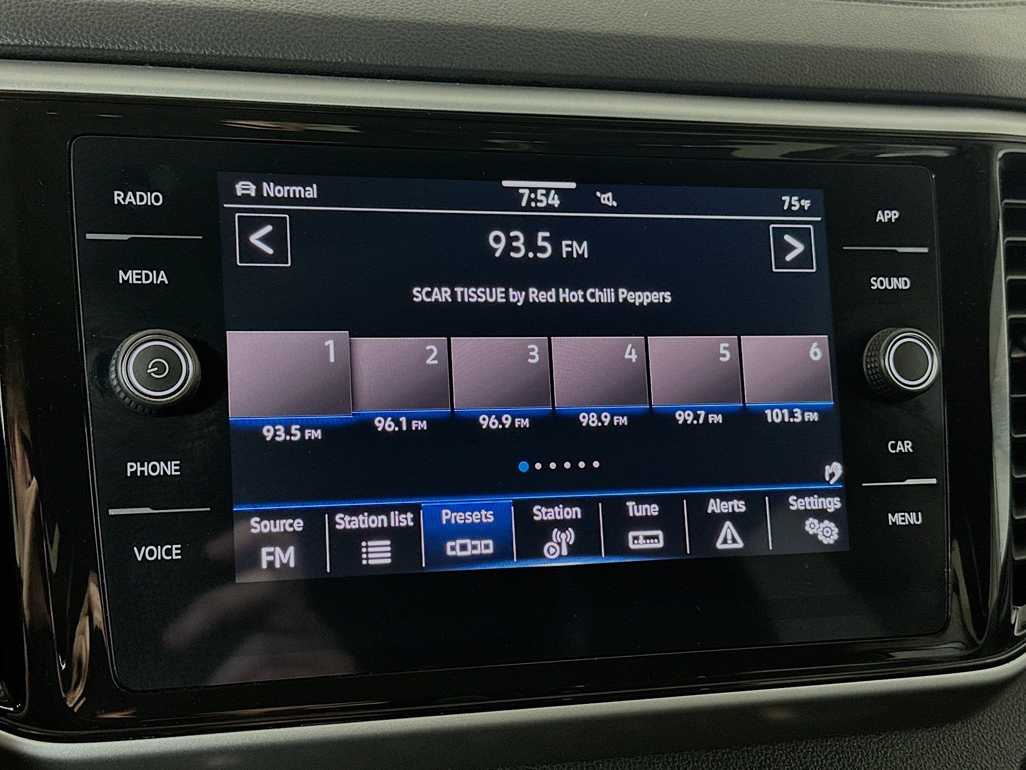 Used 2022 Volkswagen Atlas SE AWD/4WD image 14