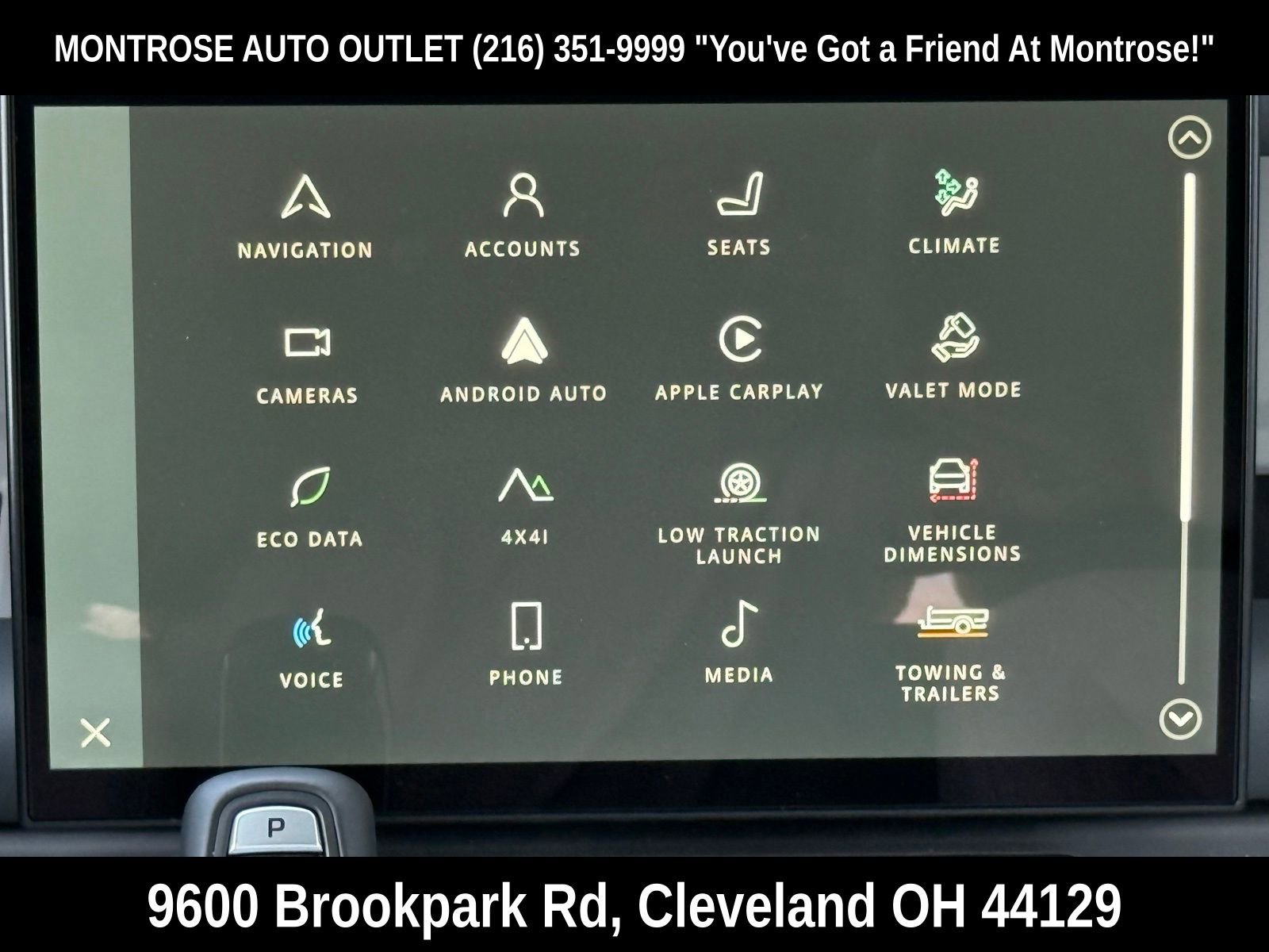 New 2026 Land Rover Defender 110 X-Dynamic SE image 23