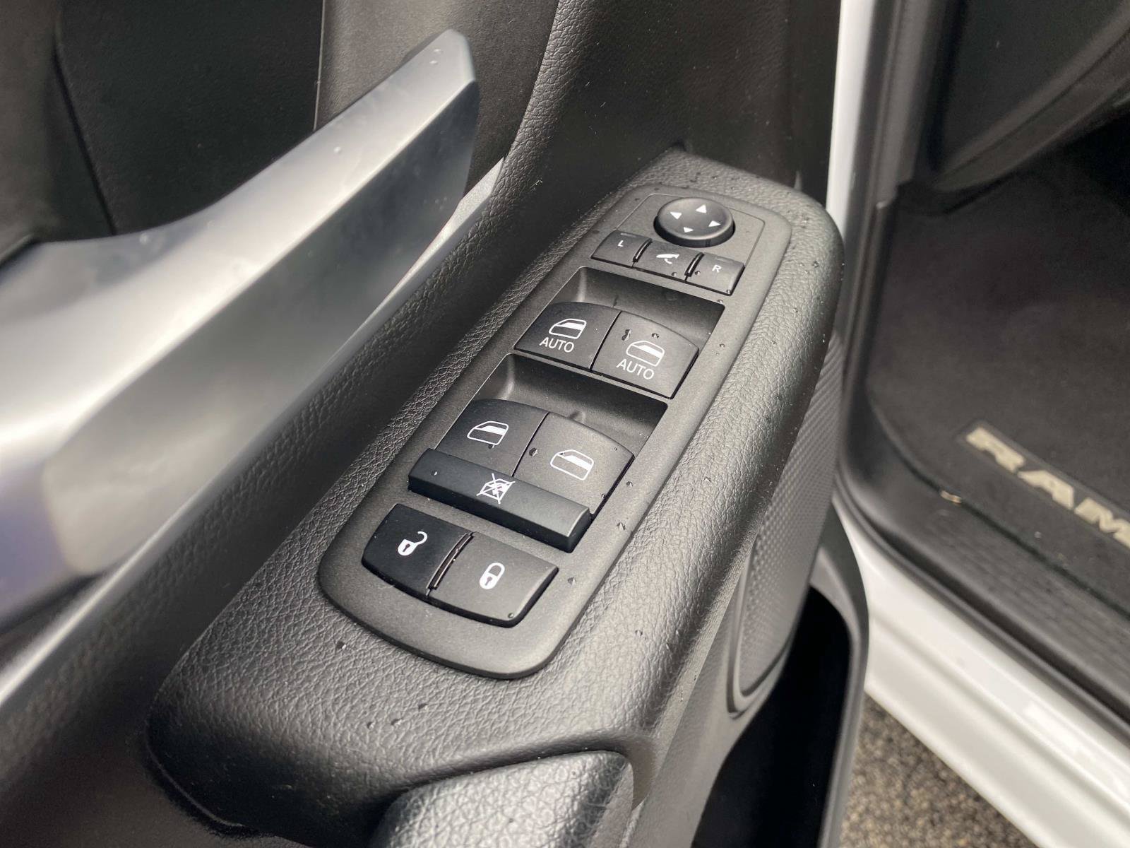 Used 2023 RAM 1500 Big Horn AWD/4WD image 23