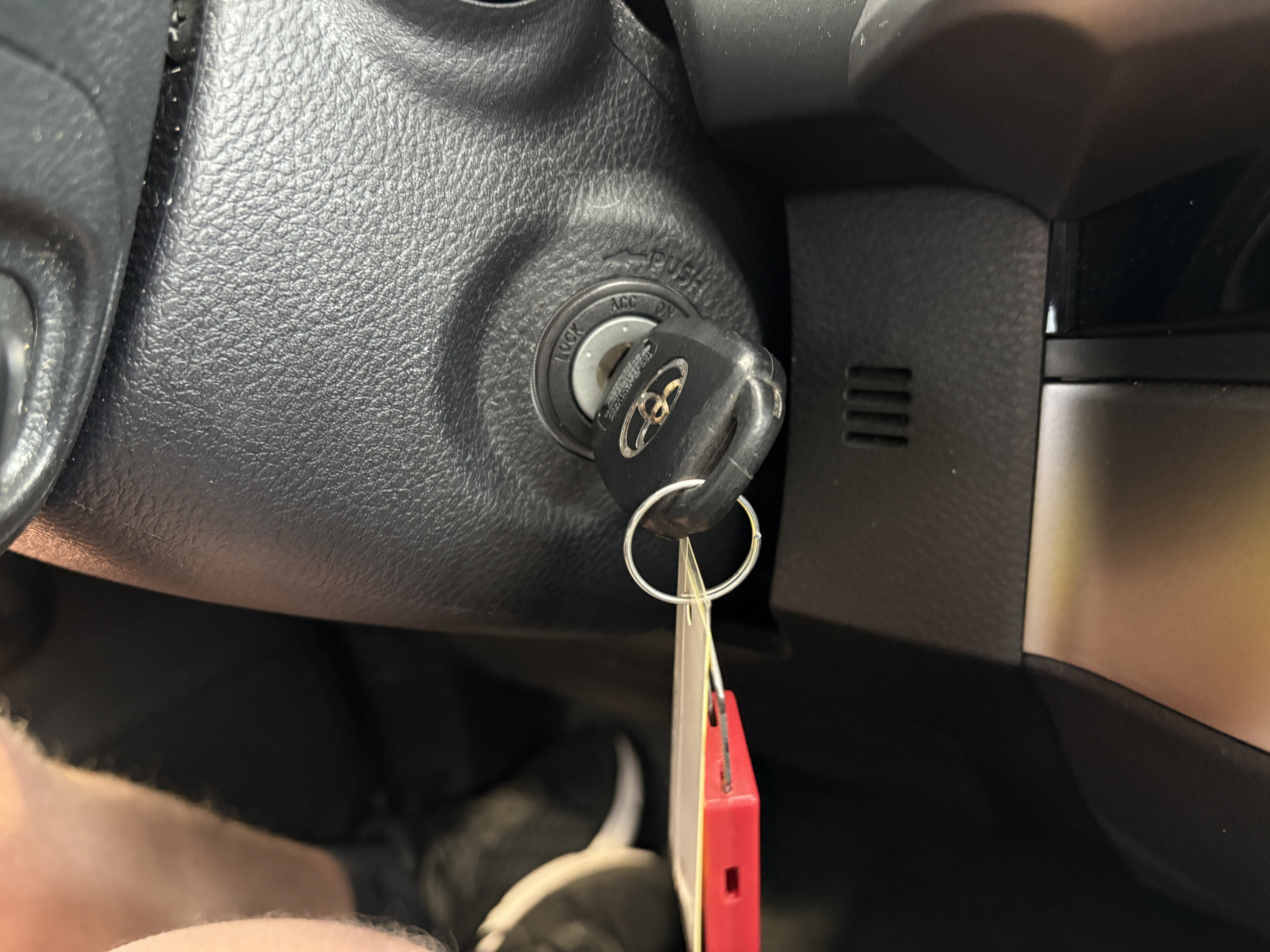 Used 2017 Toyota Tacoma SR5 image 13