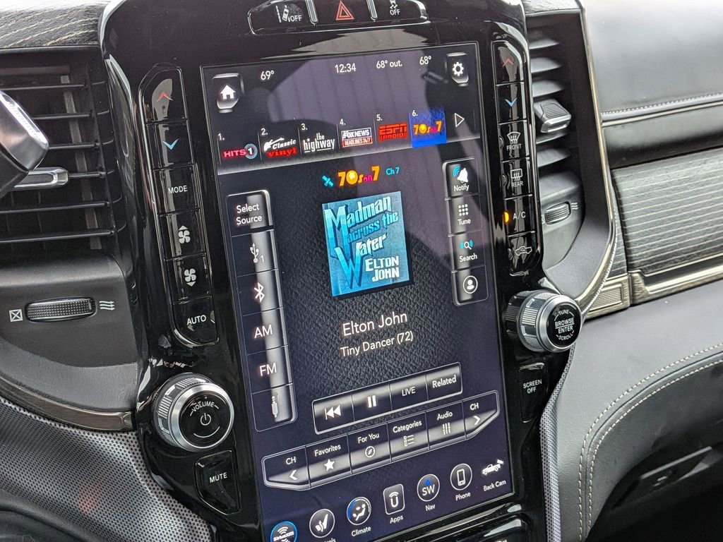 Used 2020 RAM 2500 Limited image 22