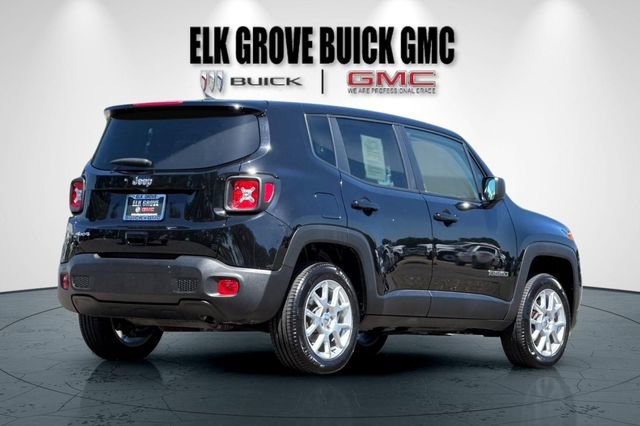 Used 2023 Jeep Renegade Latitude AWD/4WD image 4