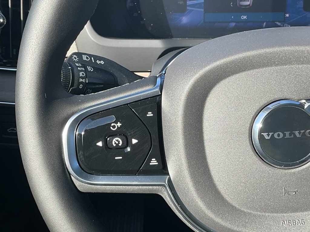 New 2027 Volvo XC90 B6 Plus AWD/4WD image 24