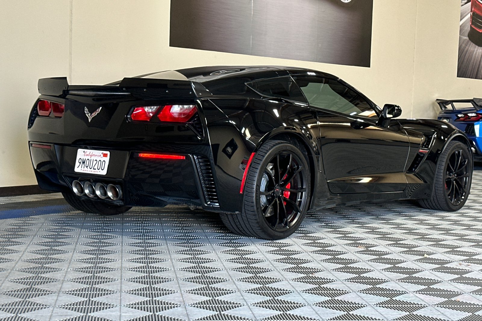 Used 2018 Chevrolet Corvette Grand Sport RWD image 4