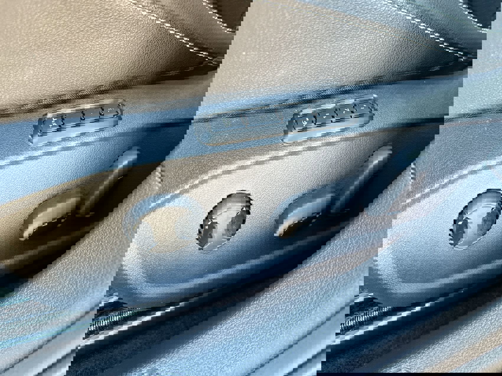 Used 2024 Volkswagen Jetta SEL image 12