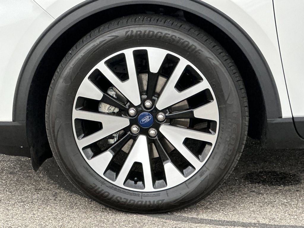 Certified 2020 Ford Escape SE Sport FWD image 25