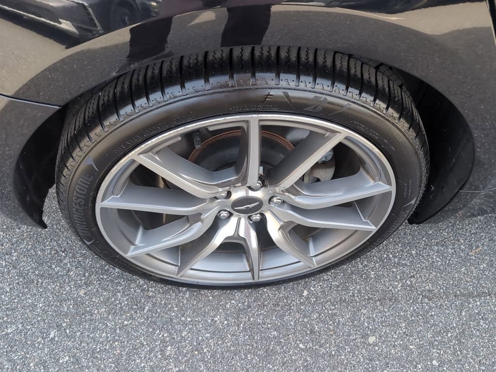 Used 2023 Genesis G70 2.0T image 10