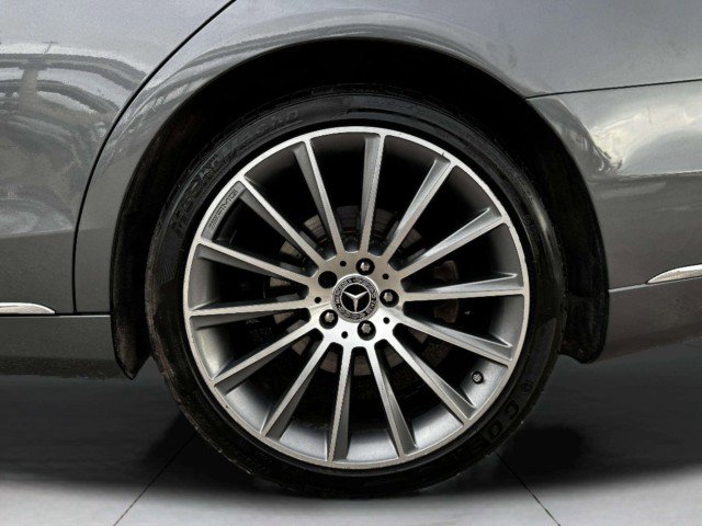 Used 2017 Mercedes-Benz S 550 Sedan image 52