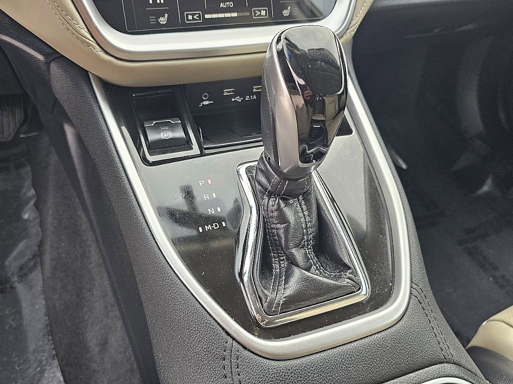 Used 2020 Subaru Outback Limited w/ Tech Package 2 image 32