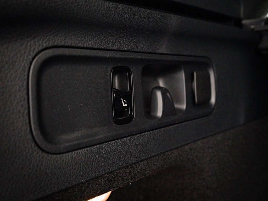 New 2026 Mercedes-Benz GLC 300 4MATIC image 23