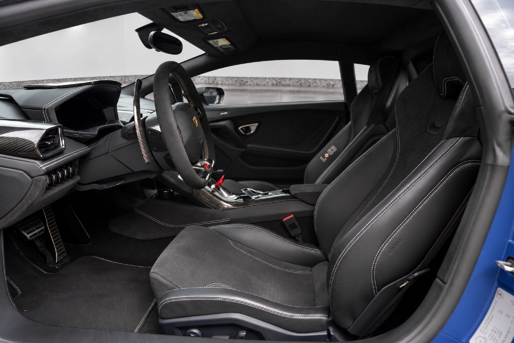 Used 2017 Lamborghini Huracan LP 610-4 AWD/4WD image 25