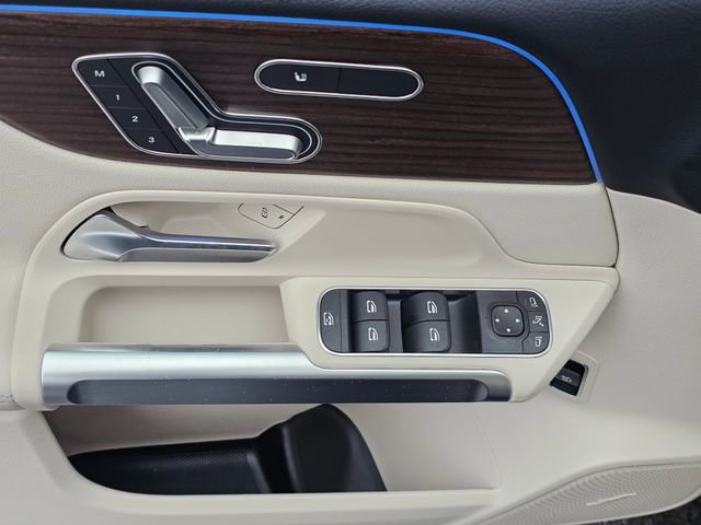 New 2026 Mercedes-Benz GLB 250 4MATIC image 21