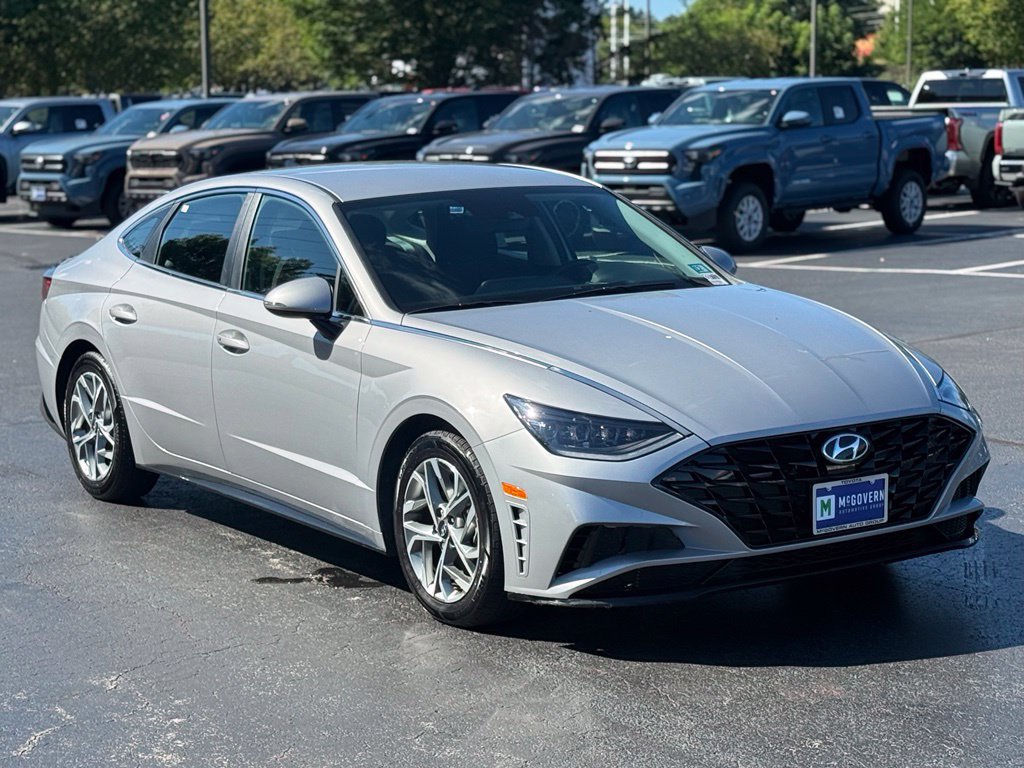Used 2023 Hyundai Sonata SEL w/ Cargo Package FWD image 12