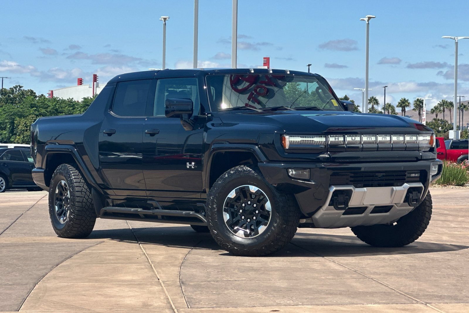 Used 2025 GMC Hummer EV 2X w/ Extreme Off-Road Package AWD/4WD image 2