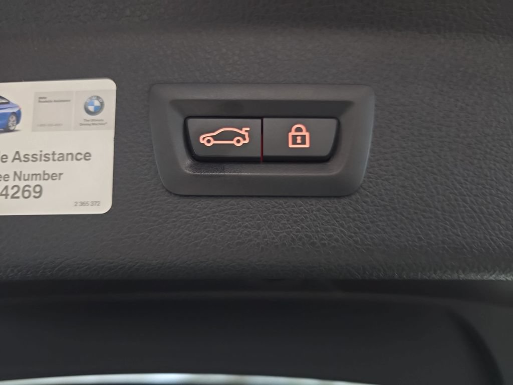 Used 2017 BMW 330i Gran Turismo xDrive AWD/4WD image 16