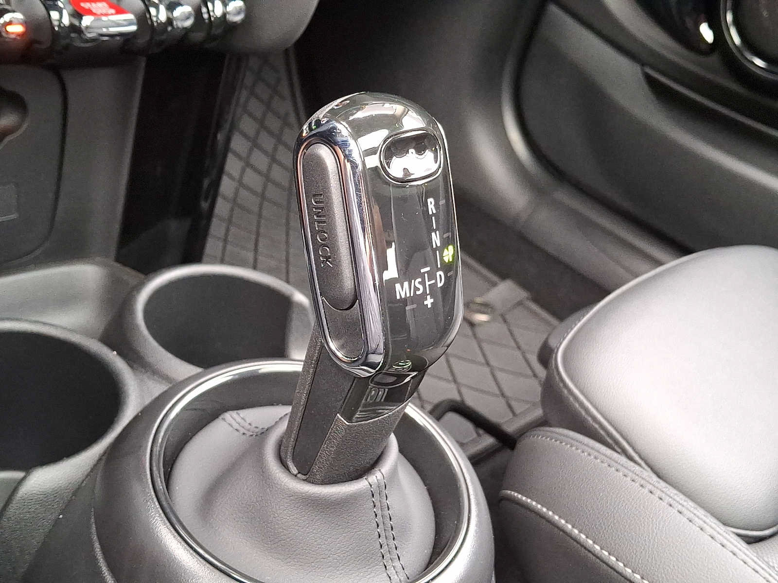Certified 2024 MINI Cooper S FWD image 13