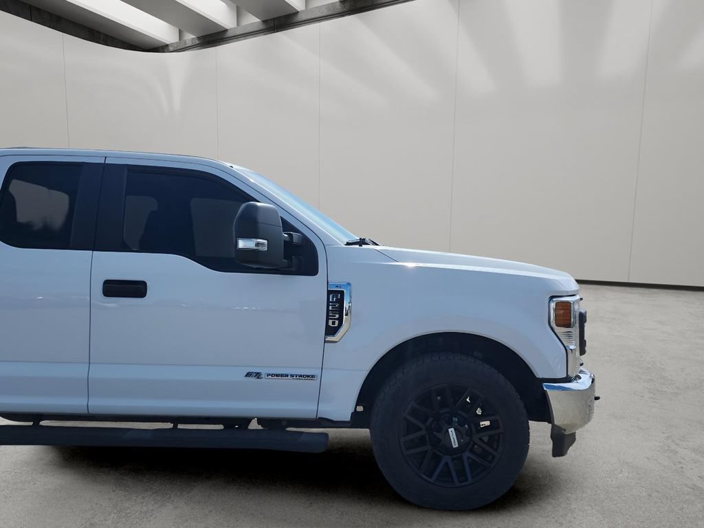 Used 2020 Ford F250 XL w/ Power Equipment Group image 4
