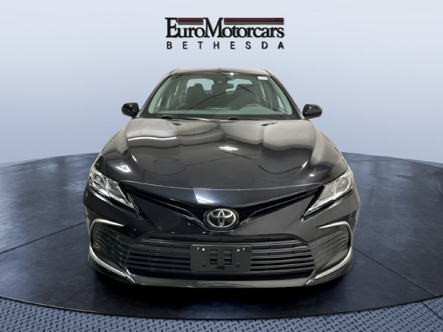 Used 2021 Toyota Camry LE w/ Carpet Mat Package (TMS) FWD image 8
