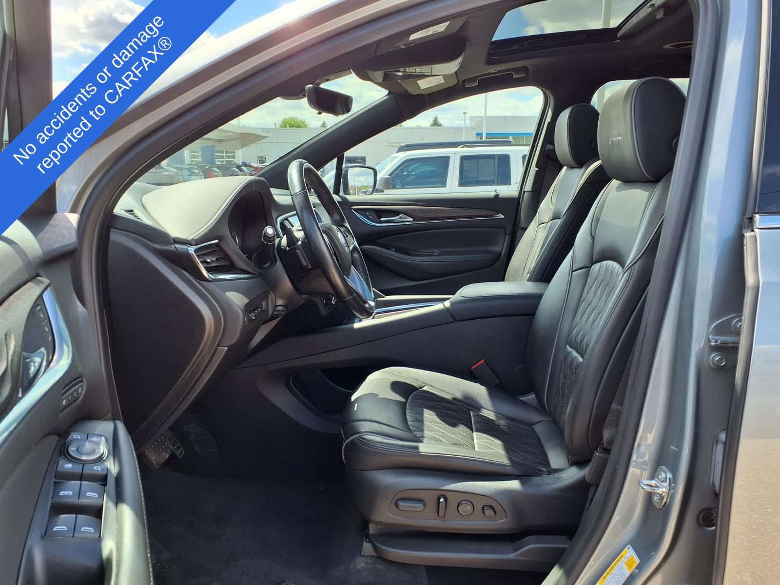 Used 2024 Buick Enclave Avenir w/ Avenir Technology Package AWD/4WD image 17