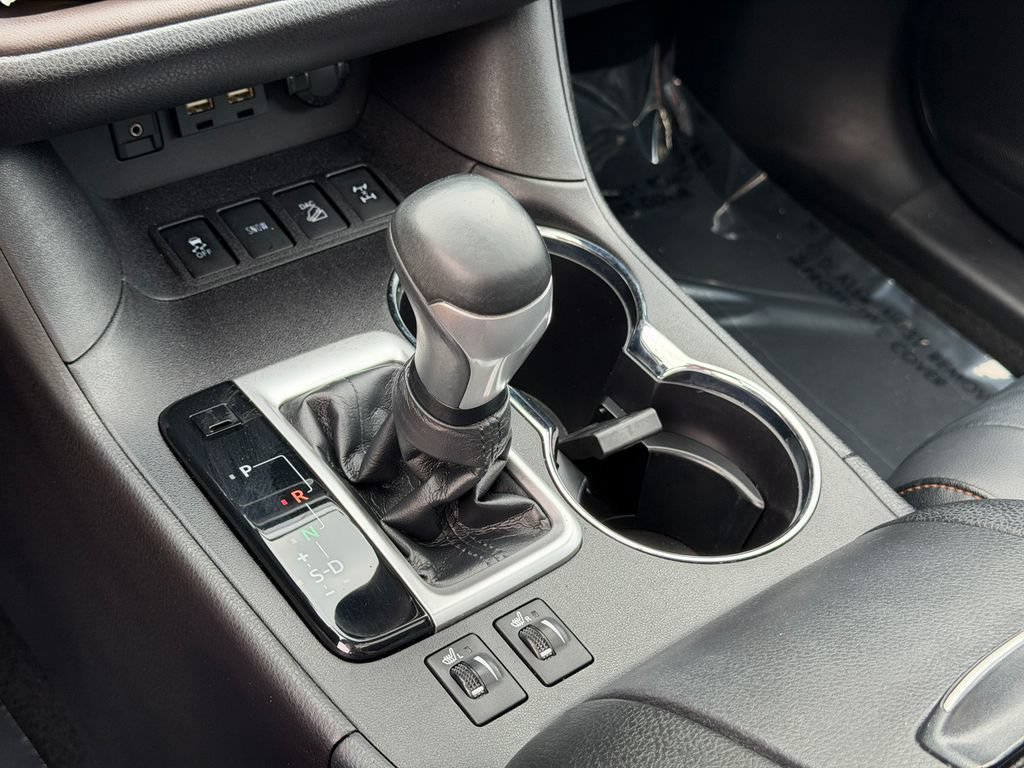 Used 2019 Toyota Highlander XLE AWD/4WD image 20